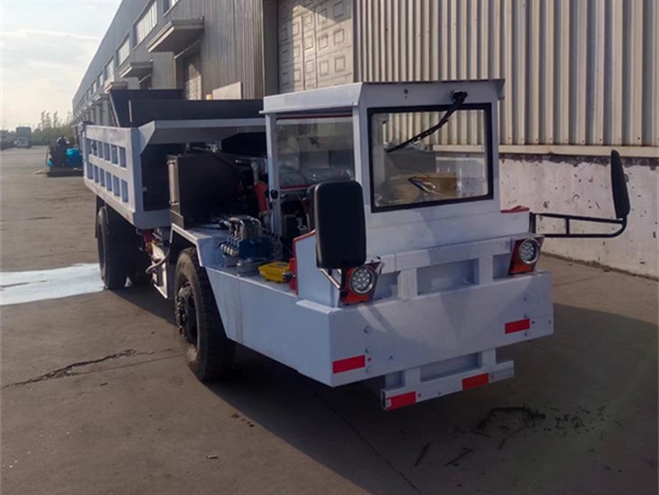 Rubber Wheel Truck